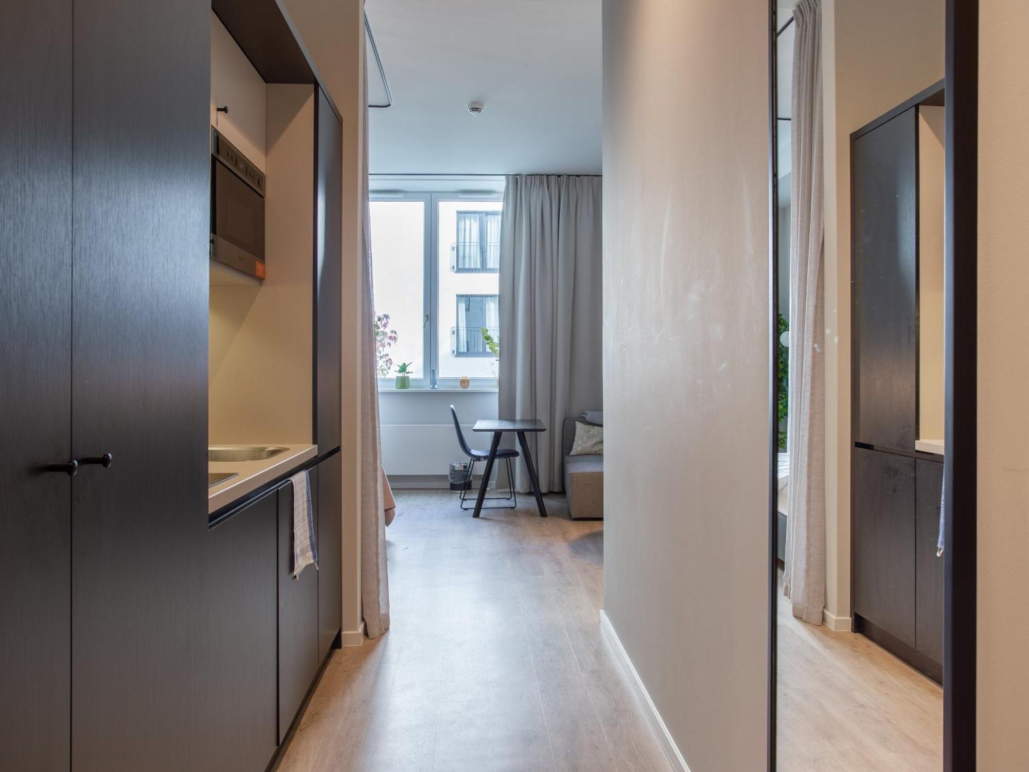 Limehome Duesseldorf Stresemannstrasse - Digital Access Δωμάτιο φωτογραφία