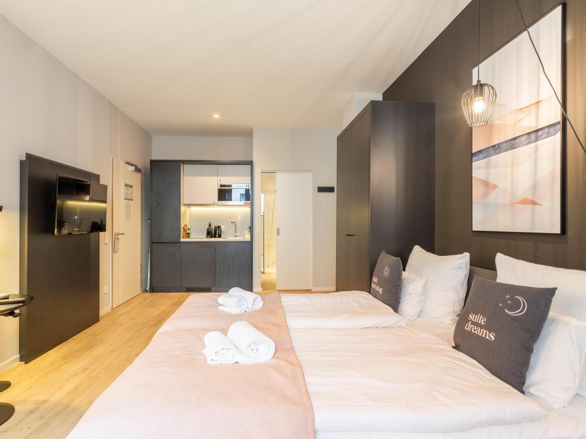 Limehome Duesseldorf Stresemannstrasse - Digital Access Δωμάτιο φωτογραφία