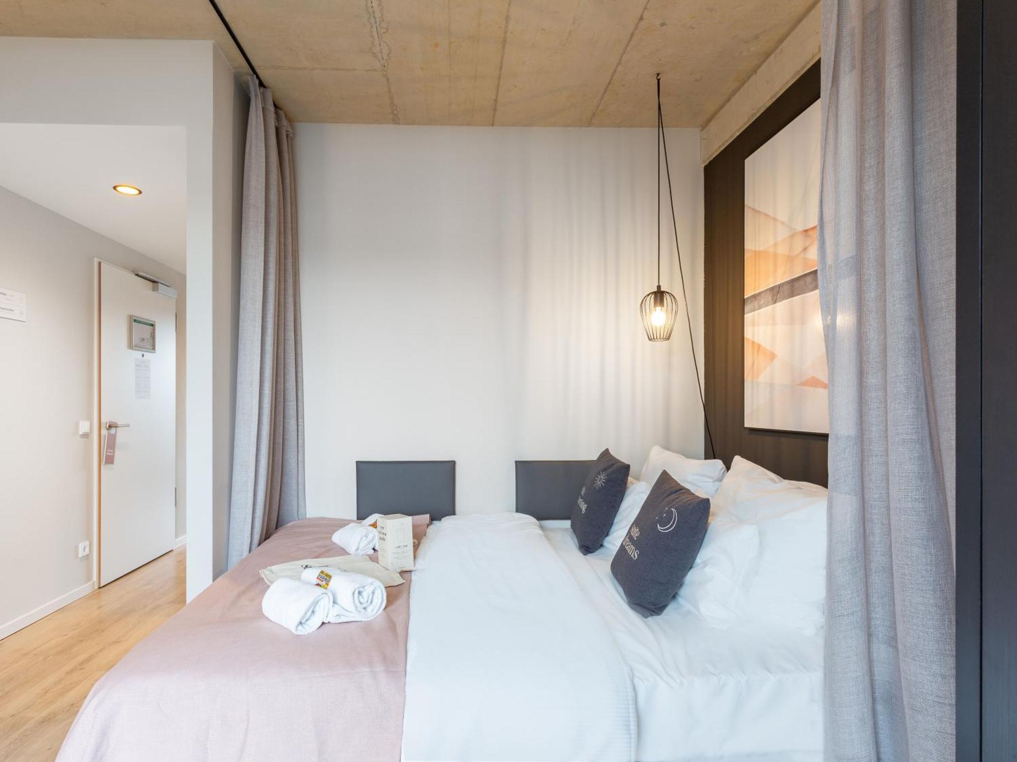 Limehome Duesseldorf Stresemannstrasse - Digital Access Δωμάτιο φωτογραφία