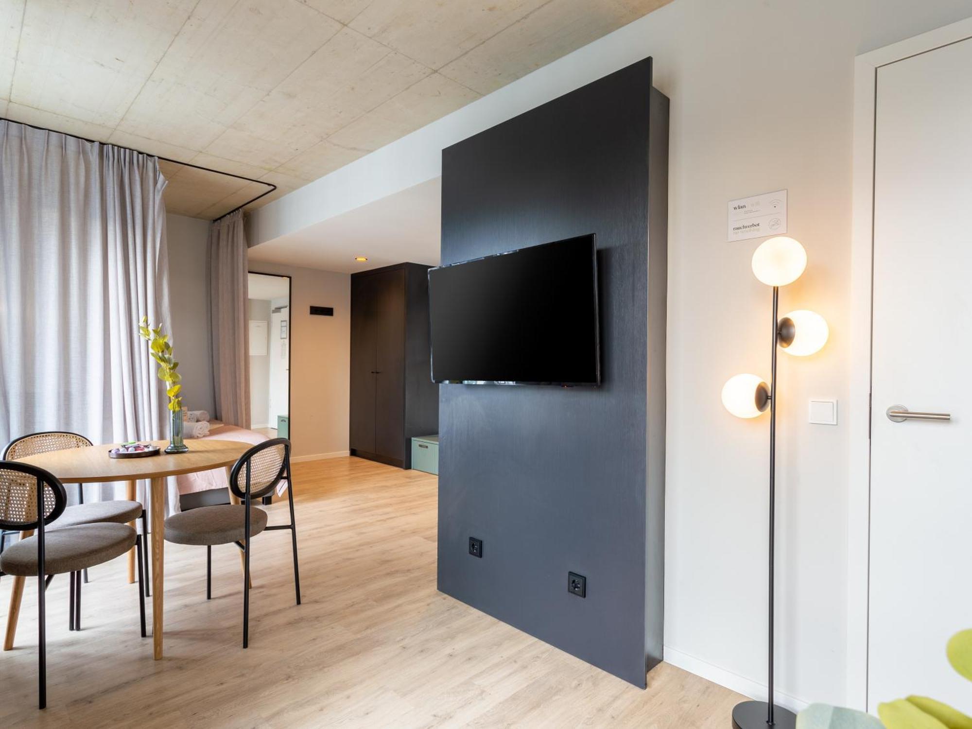 Limehome Duesseldorf Stresemannstrasse - Digital Access Δωμάτιο φωτογραφία