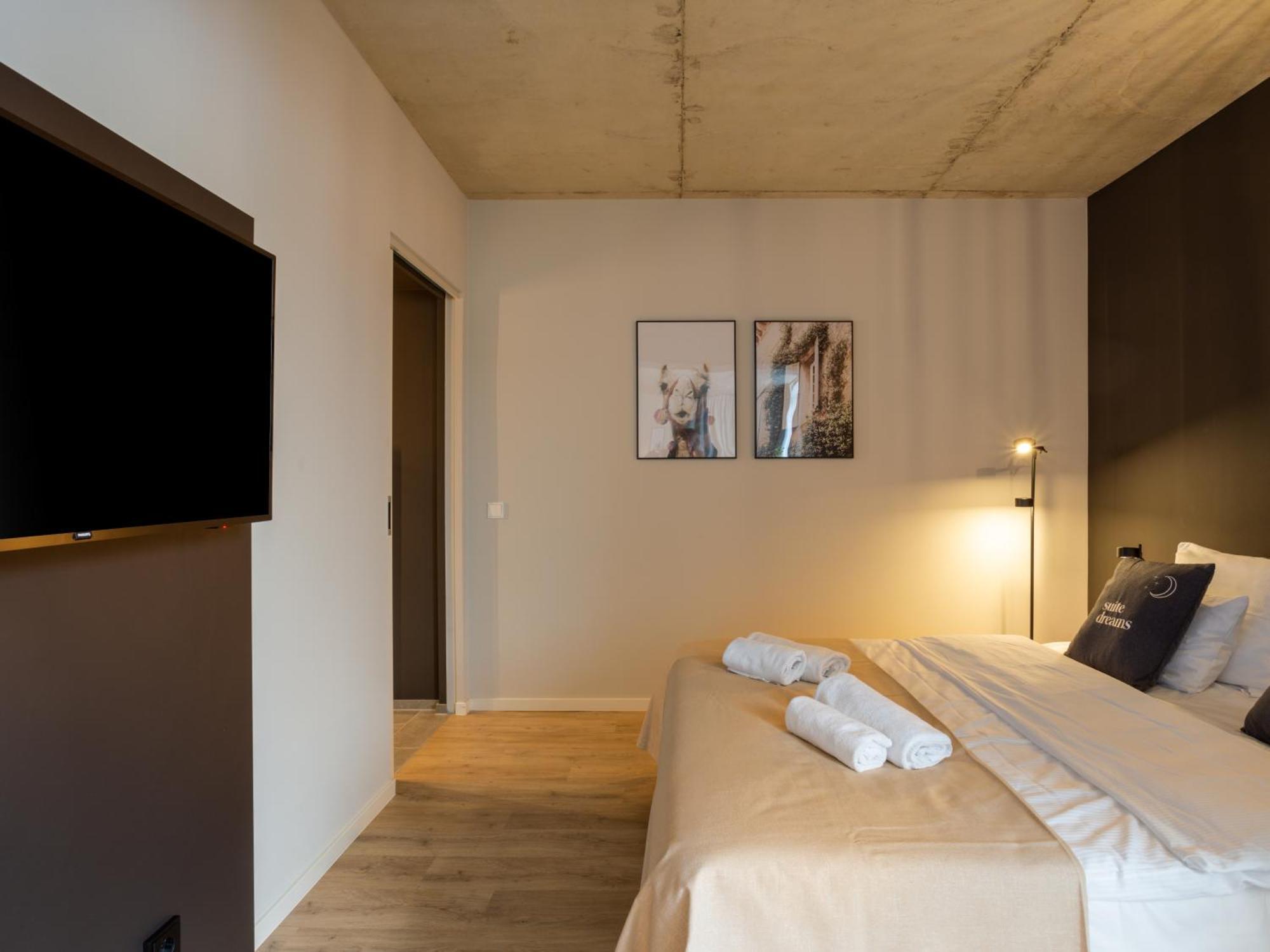Limehome Duesseldorf Stresemannstrasse - Digital Access Δωμάτιο φωτογραφία