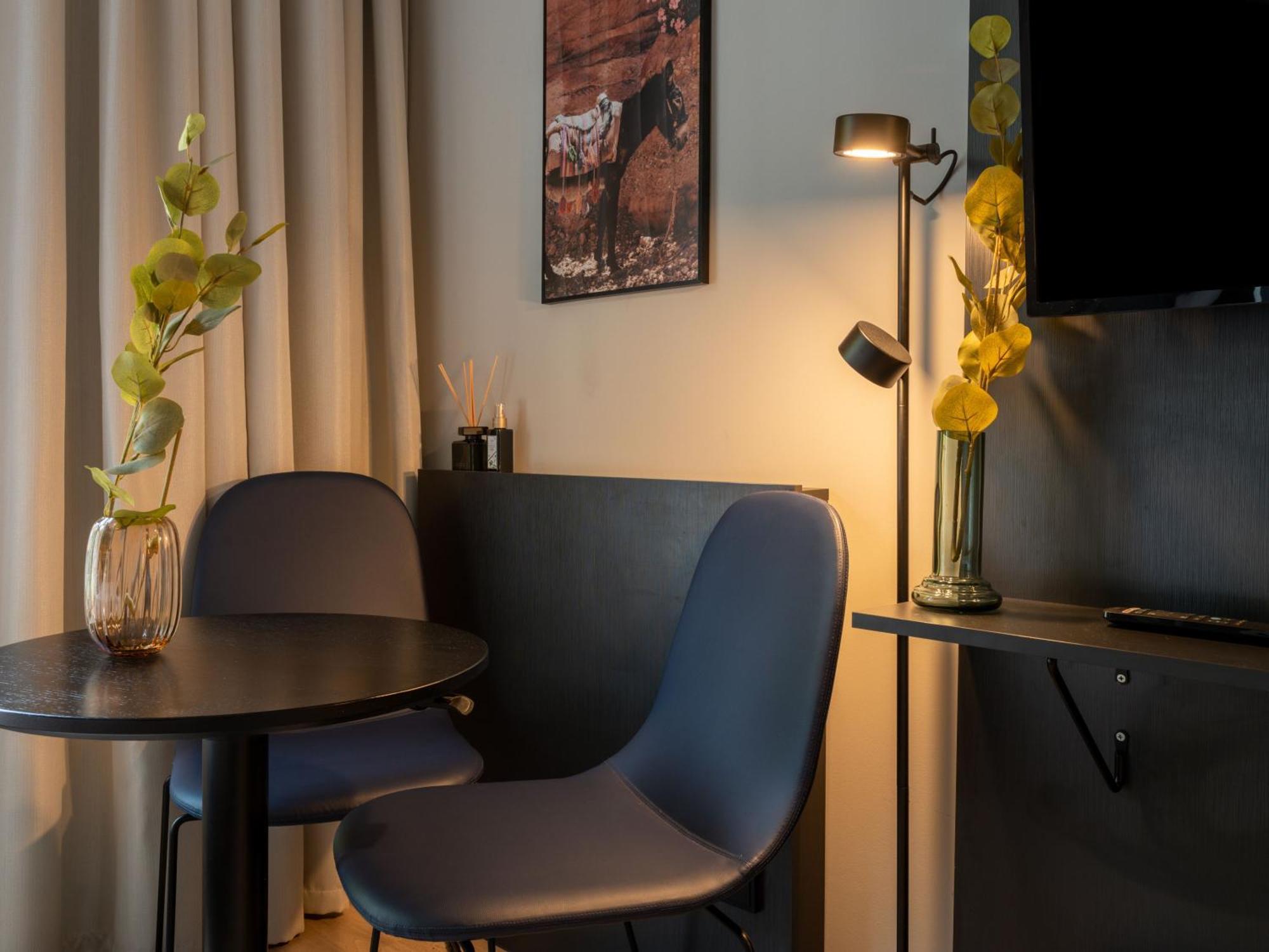 Limehome Duesseldorf Stresemannstrasse - Digital Access Δωμάτιο φωτογραφία