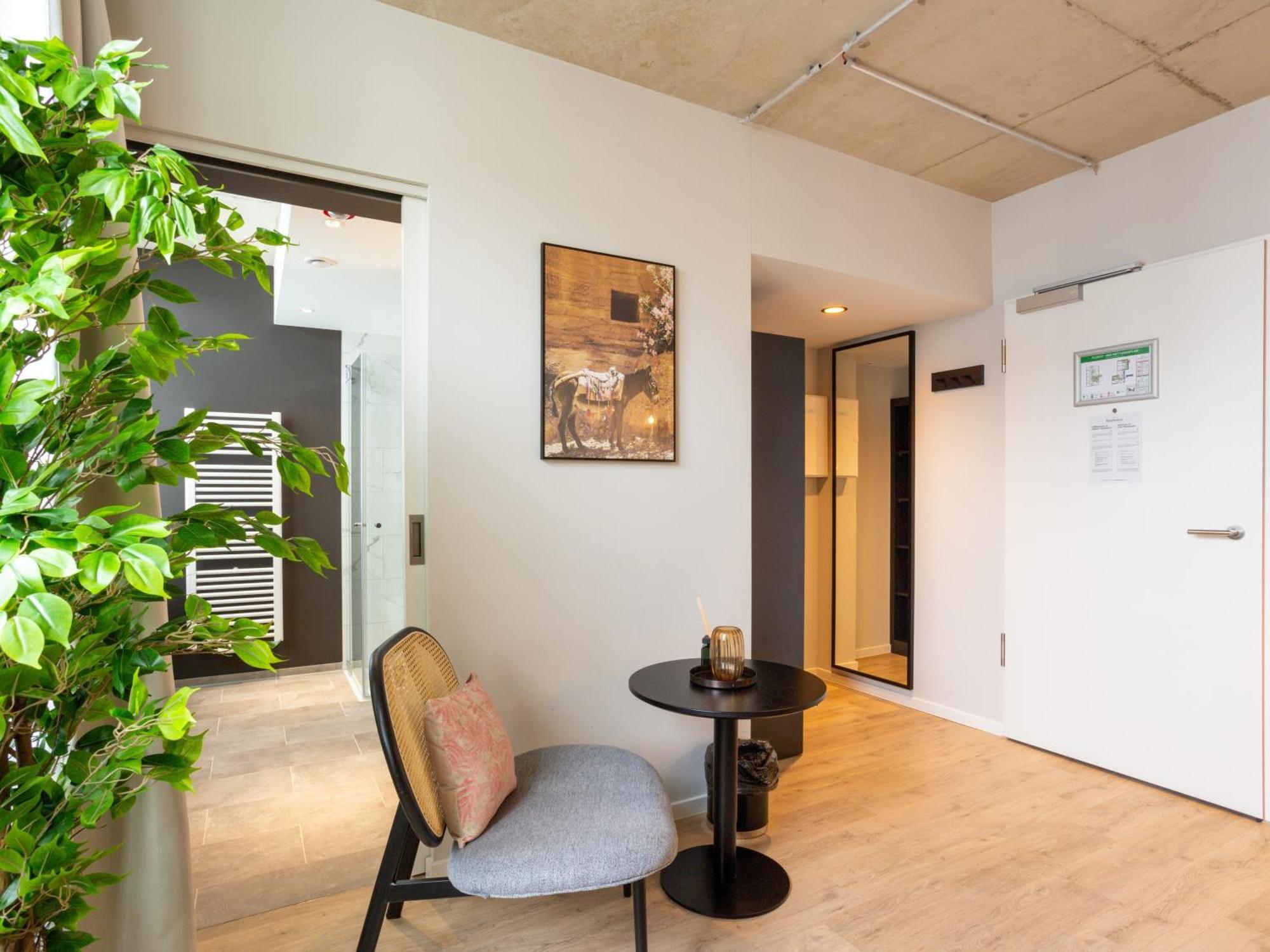 Limehome Duesseldorf Stresemannstrasse - Digital Access Δωμάτιο φωτογραφία