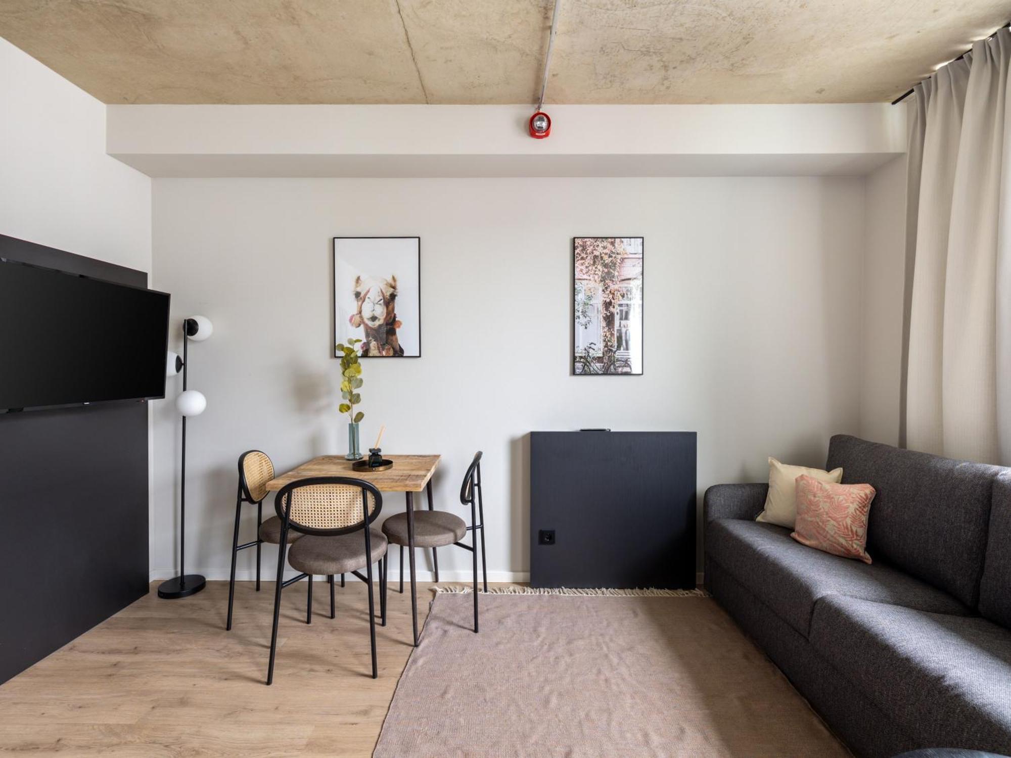 Limehome Duesseldorf Stresemannstrasse - Digital Access Δωμάτιο φωτογραφία