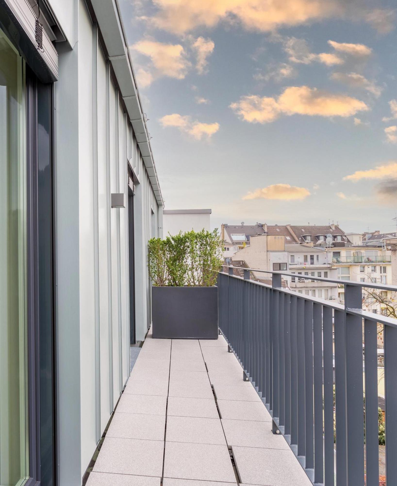 Limehome Duesseldorf Stresemannstrasse - Digital Access Δωμάτιο φωτογραφία