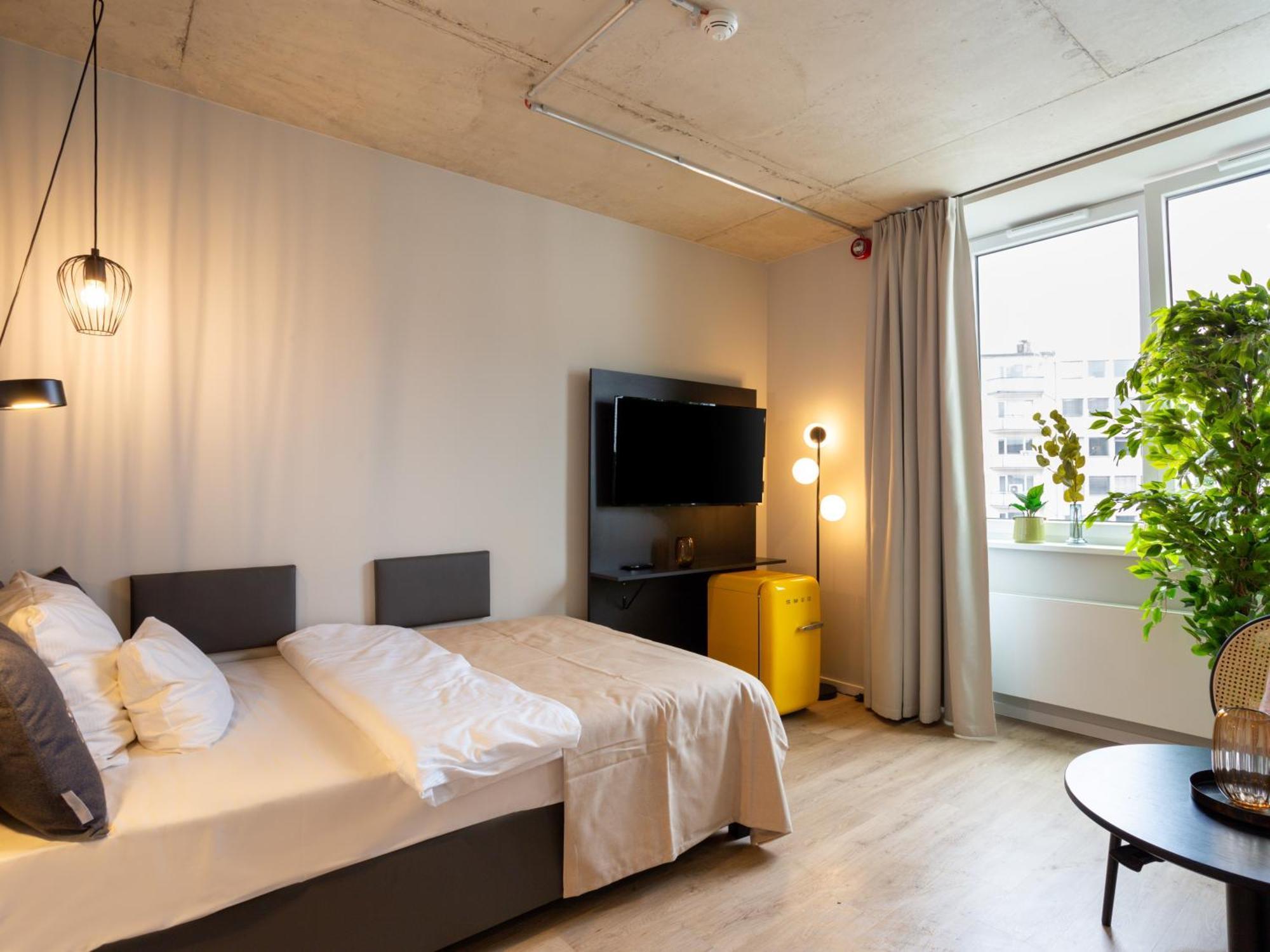 Limehome Duesseldorf Stresemannstrasse - Digital Access Δωμάτιο φωτογραφία